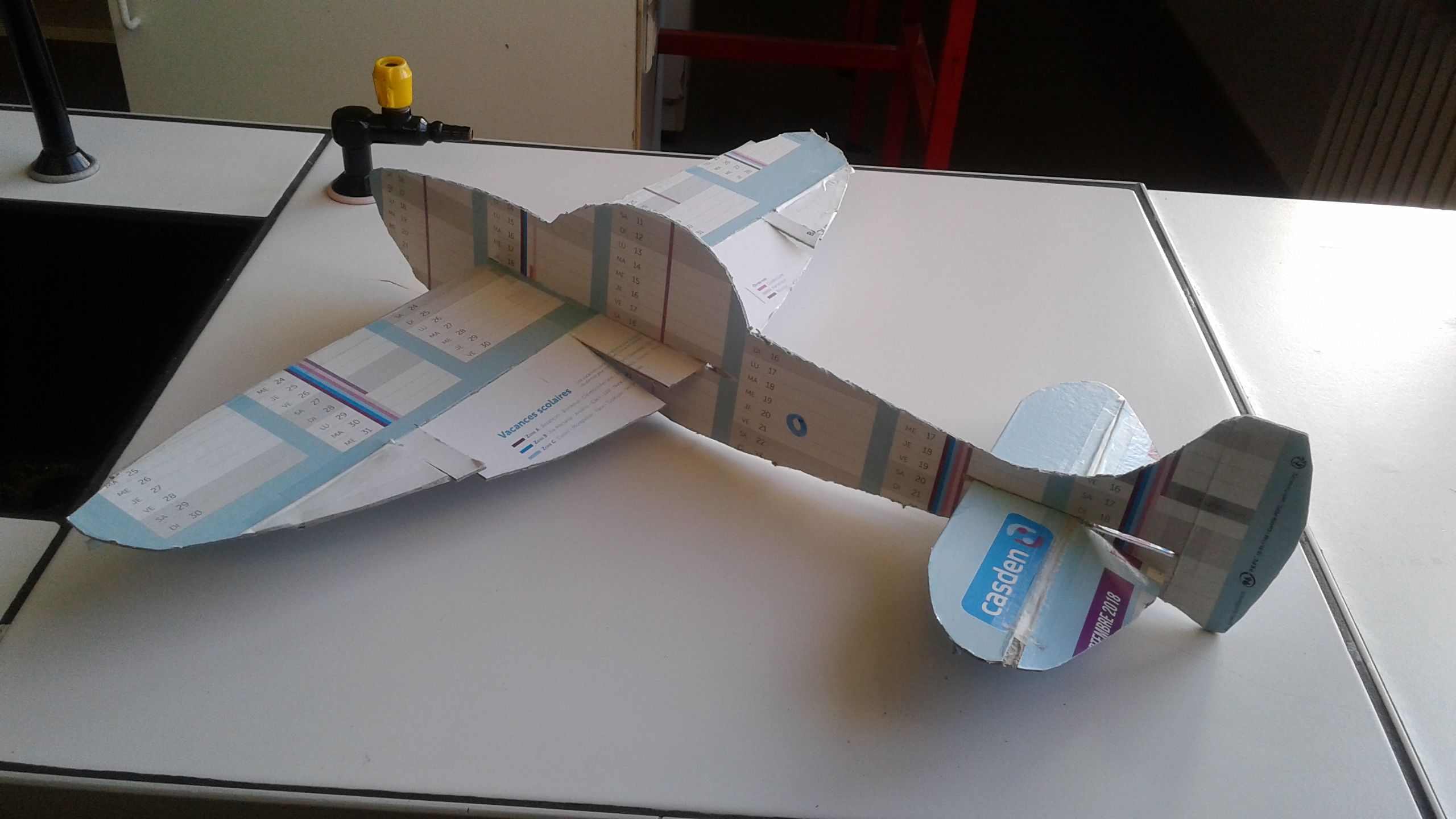 La maquette des gouvernes d’avion gouverne de profondeur, gouverne d — free download